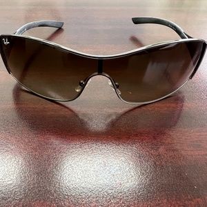 Ray-Ban polarized Sunglasses